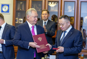 Президент НОПРИЗ получил почетный знак от Минстроя РФ